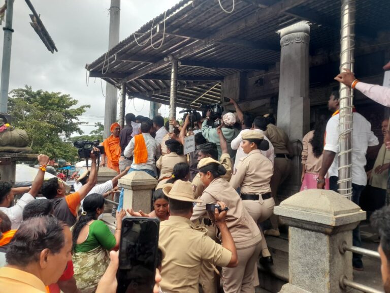 WhatsApp Image 2025-08-21 at 16.13.00